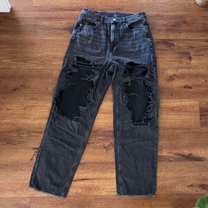American Eagle Outfitters Black Distressed Boyfriend Jeans